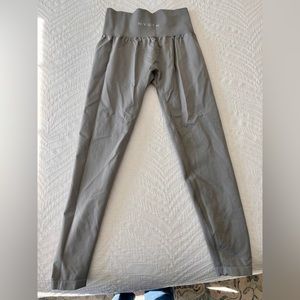 NVGTN Athletic leggings- grey